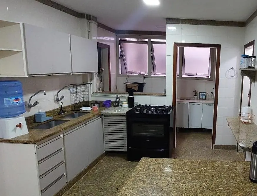 Triplex Cabo Frio Apartment