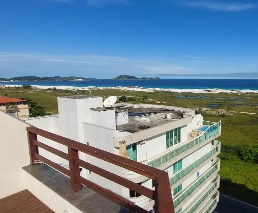 Triplex Cabo Frio Apartment